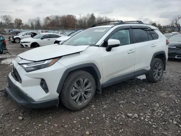 2T3B6RFV3RW056411 2024 TOYOTA RAV 4 - Image 1