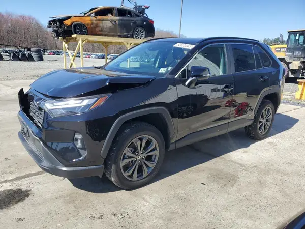 2T3B6RFV4RW064999 2024 TOYOTA RAV 4 - Image 1