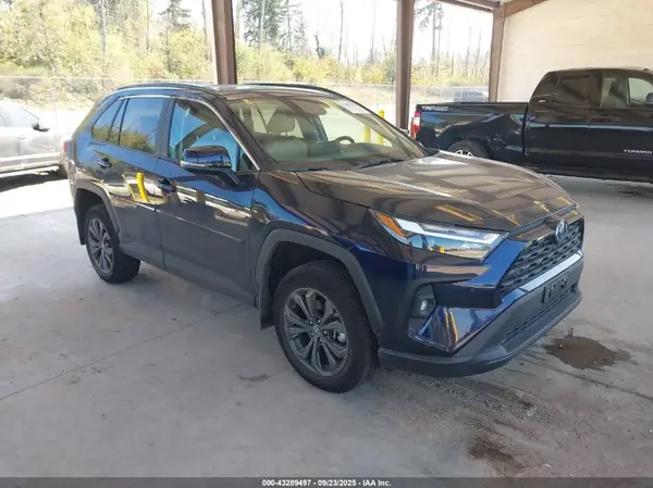 2T3B6RFV4RW076585 2024 TOYOTA RAV 4 - Image 1