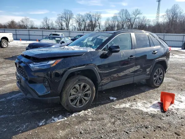 2T3B6RFV4RW083729 2024 TOYOTA RAV 4 - Image 1