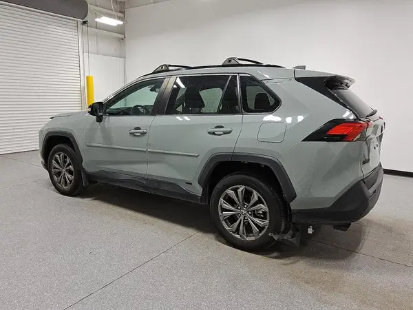 2T3B6RFV5NW036381 2022 TOYOTA RAV 4 - Image 2