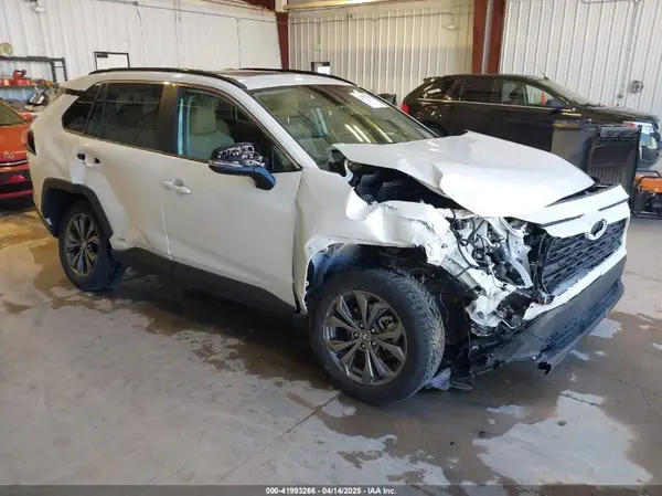 2T3B6RFV5RW081035 2024 TOYOTA RAV 4 - Image 1