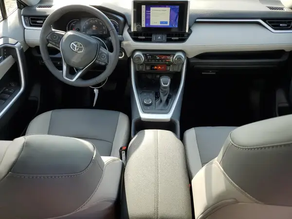 2T3B6RFV6RW071873 2024 TOYOTA RAV 4 - Image 8