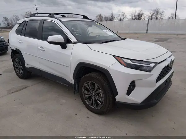 2T3B6RFV7SW084718 2025 TOYOTA RAV 4 - Image 1