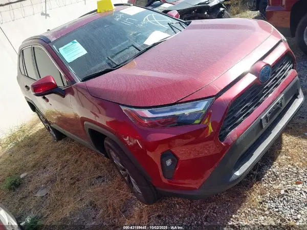 2T3B6RFV8NW037184 2022 TOYOTA RAV 4 - Image 1