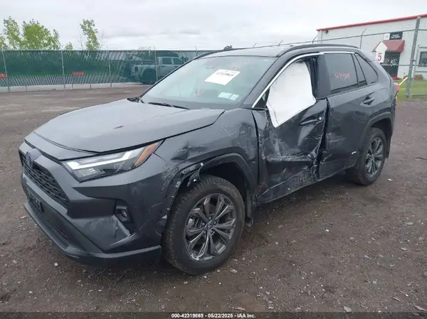 2T3B6RFV8RW062222 2024 TOYOTA RAV 4 - Image 2