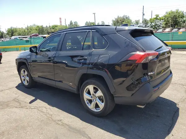 2T3B6RFVXMW028517 2021 TOYOTA RAV 4 - Image 2