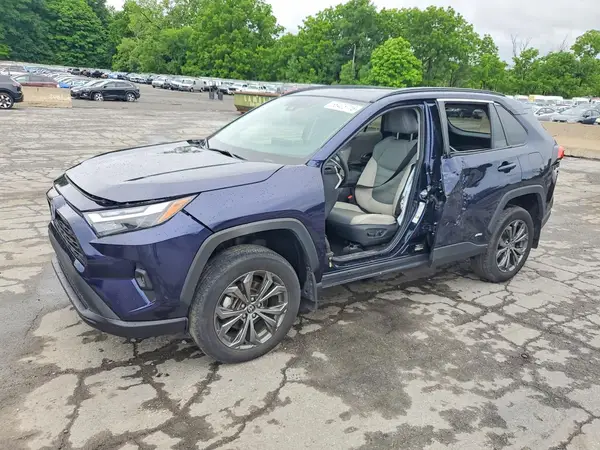 2T3B6RFVXRW052890 2024 TOYOTA RAV 4 - Image 1