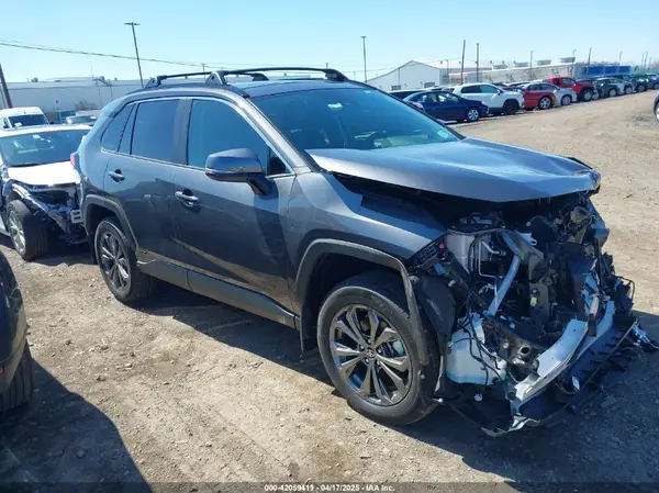 2T3B6RFVXRW082567 2024 TOYOTA RAV 4 - Image 1