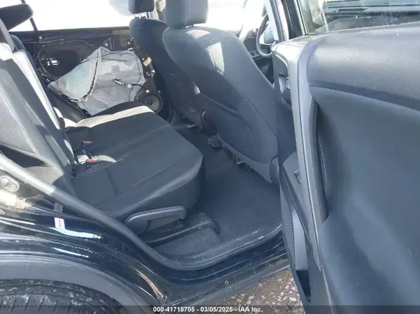 2T3BFREV0HW543890 2017 TOYOTA RAV 4 - Image 8
