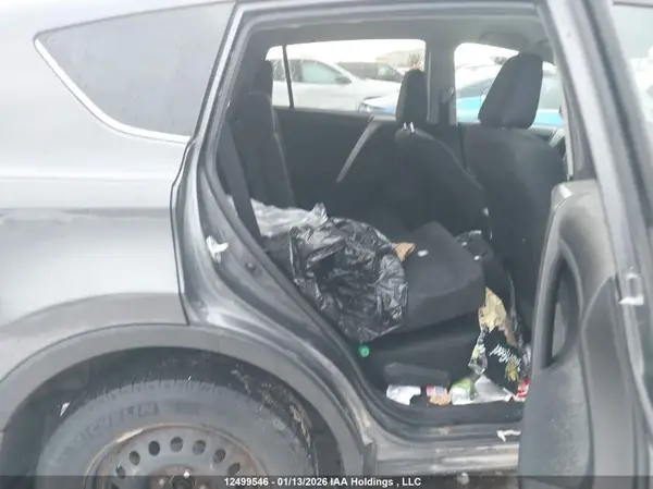2T3BFREV0HW556560 2017 TOYOTA RAV 4 - Image 8
