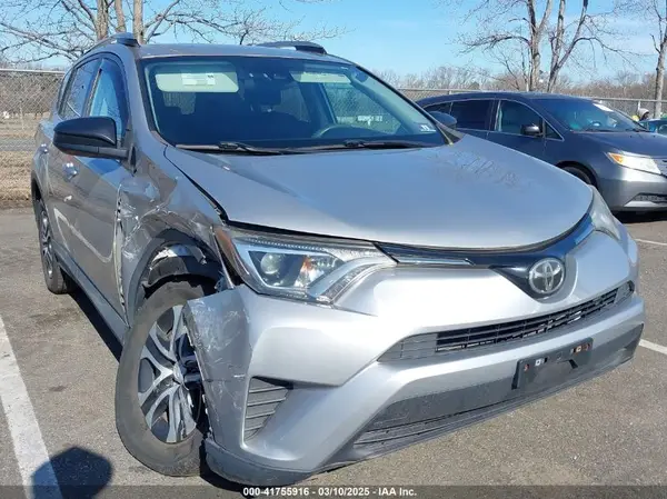2T3BFREV0HW562035 2017 TOYOTA RAV 4 - Image 1