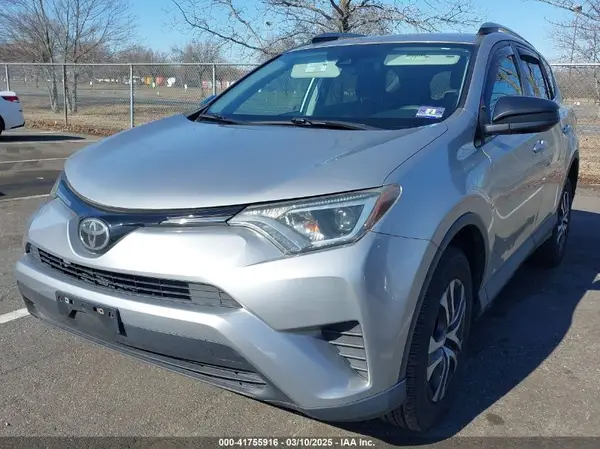 2T3BFREV0HW562035 2017 TOYOTA RAV 4 - Image 2