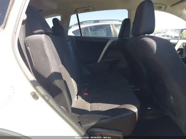 2T3BFREV0HW565971 2017 TOYOTA RAV 4 - Image 8