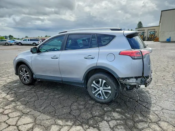 2T3BFREV0HW574105 2017 TOYOTA RAV 4 - Image 2