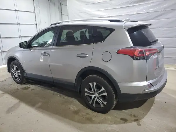 2T3BFREV0HW578526 2017 TOYOTA RAV 4 - Image 2