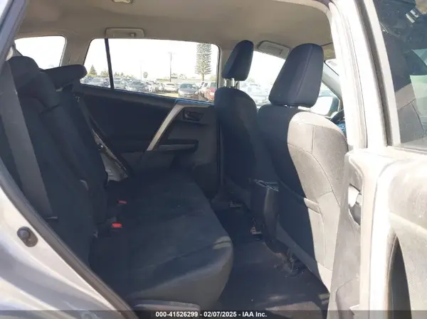 2T3BFREV0HW588652 2017 TOYOTA RAV 4 - Image 8