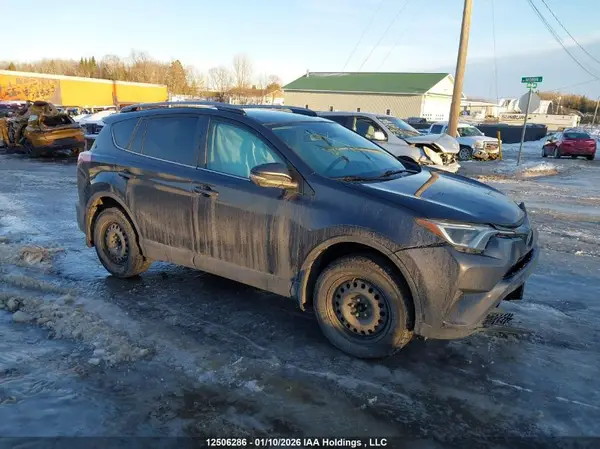 2T3BFREV0HW590465 2017 TOYOTA RAV 4 - Image 1