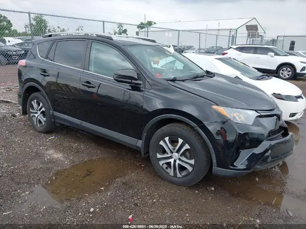2T3BFREV0HW596685 2017 TOYOTA RAV 4 - Image 1
