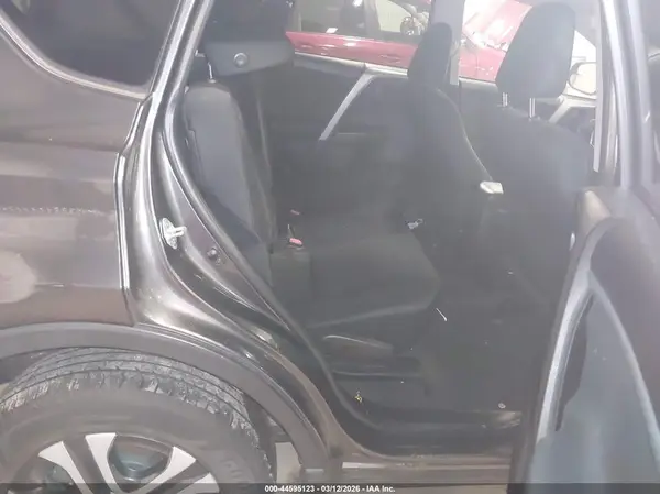 2T3BFREV0HW603392 2017 TOYOTA RAV 4 - Image 8