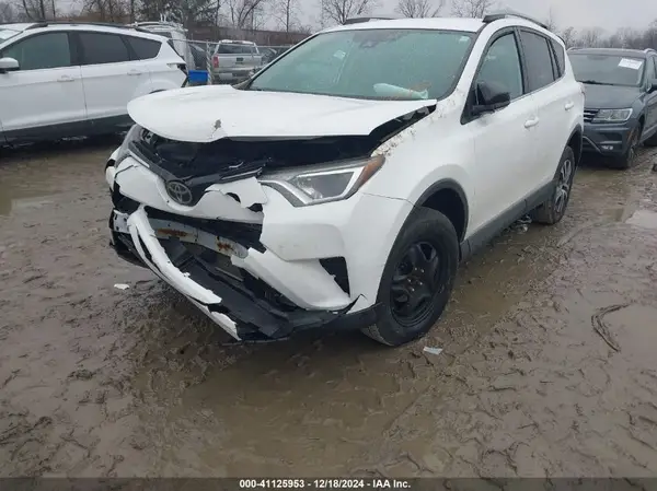 2T3BFREV0HW636280 2017 TOYOTA RAV 4 - Image 2