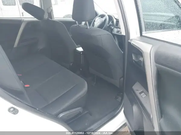2T3BFREV0HW636280 2017 TOYOTA RAV 4 - Image 8