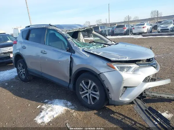 2T3BFREV0HW644816 2017 TOYOTA RAV 4 - Image 1