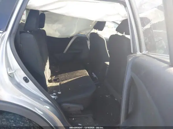 2T3BFREV0HW644816 2017 TOYOTA RAV 4 - Image 8