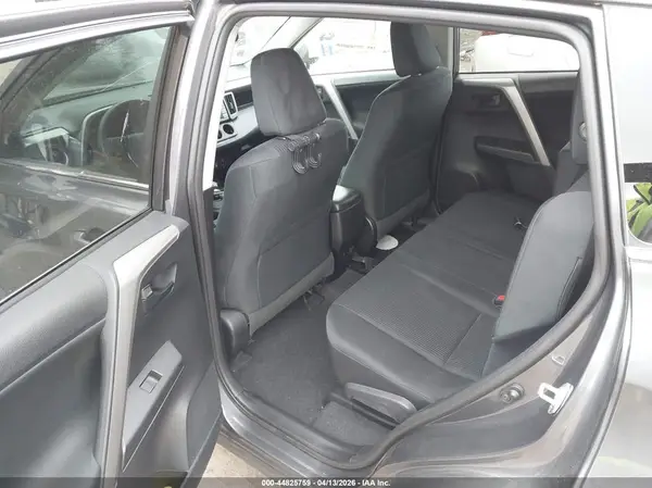 2T3BFREV0HW686581 2017 TOYOTA RAV 4 - Image 8