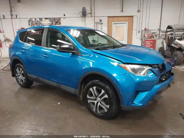 2T3BFREV0HW689447 2017 TOYOTA RAV 4 - Image 1