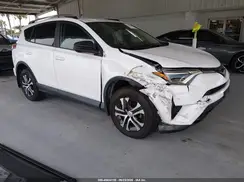 2T3BFREV0JW772995 2018 TOYOTA RAV 4