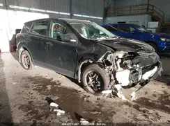 2T3BFREV0JW783639 2018 TOYOTA RAV 4
