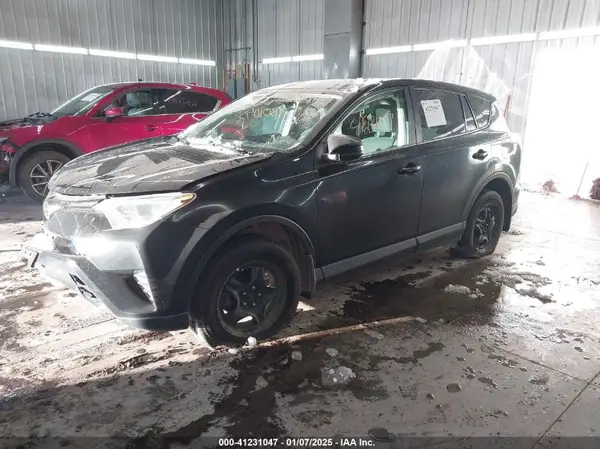 2T3BFREV0JW783639 2018 TOYOTA RAV 4 - Image 2