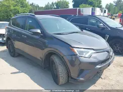 2T3BFREV0JW785410 2018 TOYOTA RAV 4