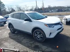 2T3BFREV0JW808801 2018 TOYOTA RAV 4