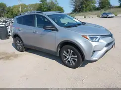 2T3BFREV0JW845752 2018 TOYOTA RAV 4