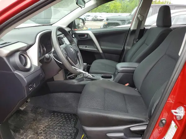 2016 TOYOTA RAV 4 auction photo 7