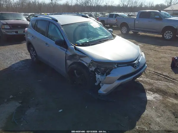 2T3BFREV1GW447944 2016 TOYOTA RAV 4 - Image 1