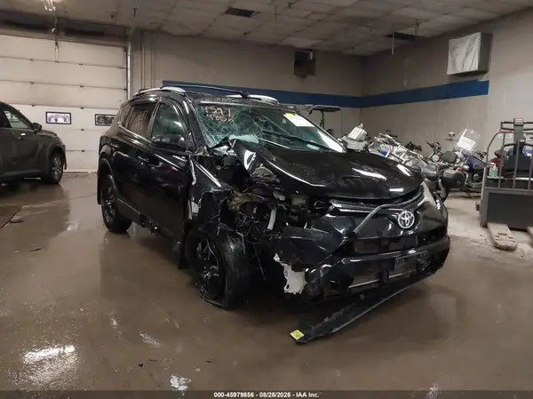 2T3BFREV1GW526367 2016 TOYOTA RAV 4 - Image 1