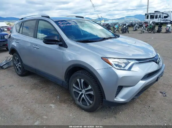2T3BFREV1GW530323 2016 TOYOTA RAV 4 - Image 1