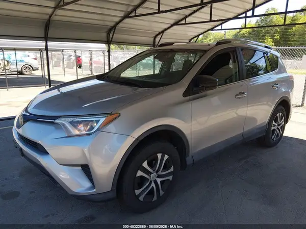 2T3BFREV1HW550136 2017 TOYOTA RAV 4 - Image 2
