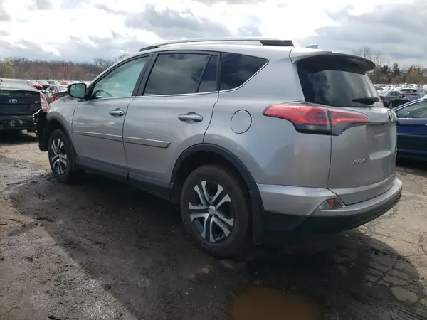 2T3BFREV1HW602493 2017 TOYOTA RAV 4 - Image 2