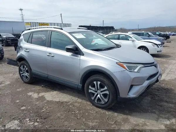2T3BFREV1HW603403 2017 TOYOTA RAV 4 - Image 1
