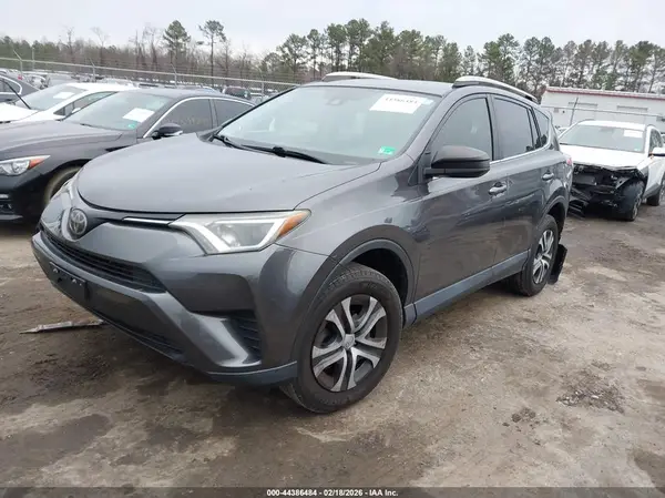 2T3BFREV1HW604874 2017 TOYOTA RAV 4 - Image 2