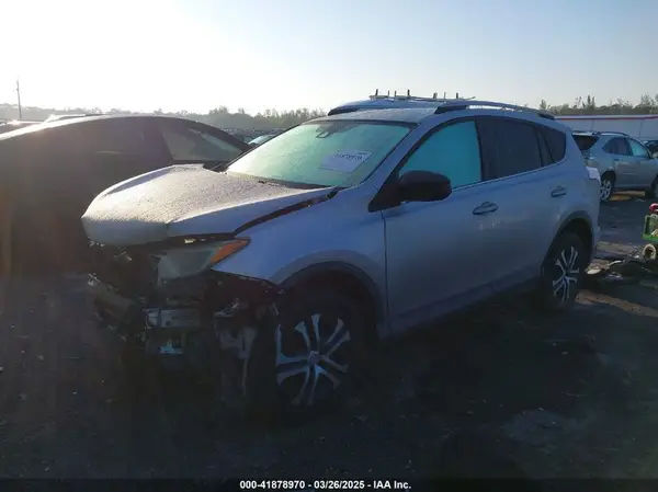 2T3BFREV1HW607984 2017 TOYOTA RAV 4 - Image 2