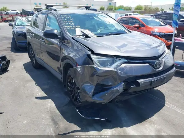 2T3BFREV1HW621724 2017 TOYOTA RAV 4 - Image 1