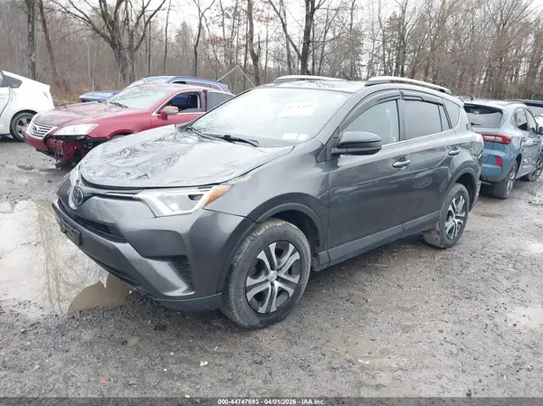 2T3BFREV1HW655355 2017 TOYOTA RAV 4 - Image 2
