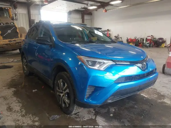 2T3BFREV1HW681342 2017 TOYOTA RAV 4 - Image 1