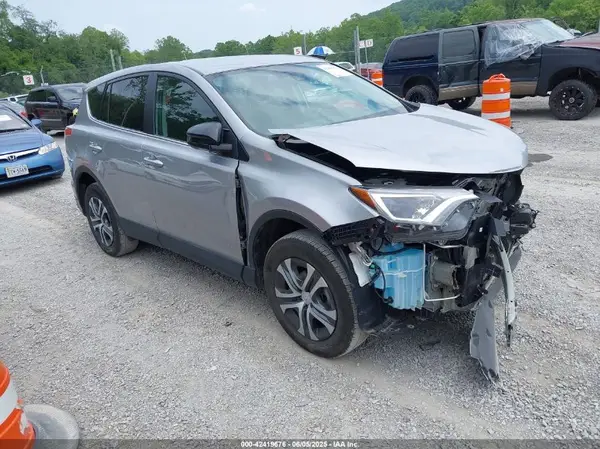 2T3BFREV1HW686458 2017 TOYOTA RAV 4 - Image 1