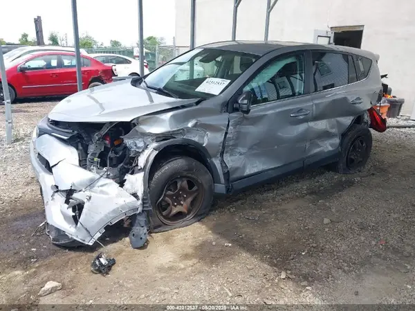 2T3BFREV1JW716127 2018 TOYOTA RAV 4 - Image 2